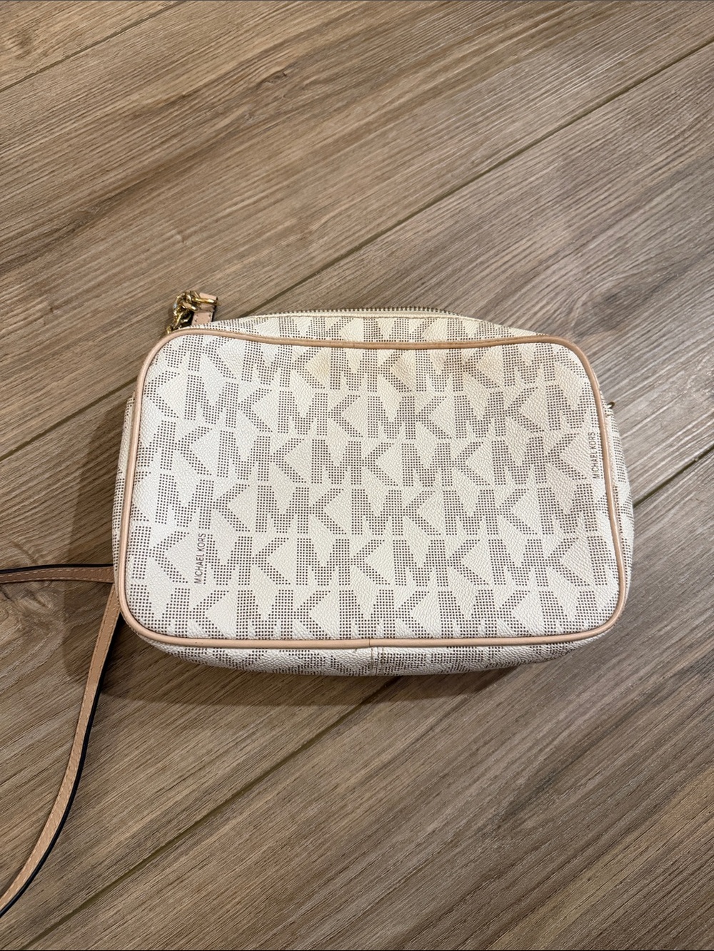 Michael Kors Cream Logo-Print Crossbody purse - Picture 4 of 6